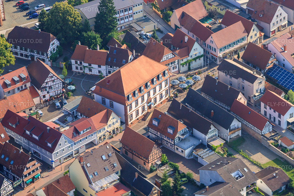 Luftbild: Hauptstraße Rathaus in Kandel im Bundesland Rheinland-Pfalz in Deutschland. Foto: IMG_50909.jpg vom 04.07.2012 durch Werner Riehm/FLY-FOTO.de