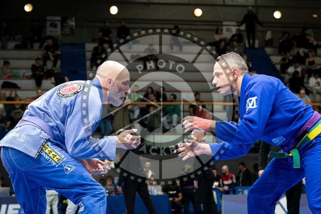 20240125PBB02293 | Fighters compete during the sixth day of the Brazilian Jiu-jitsu European Championship of the IBJJF in Paris, France, on January 25, 2024.