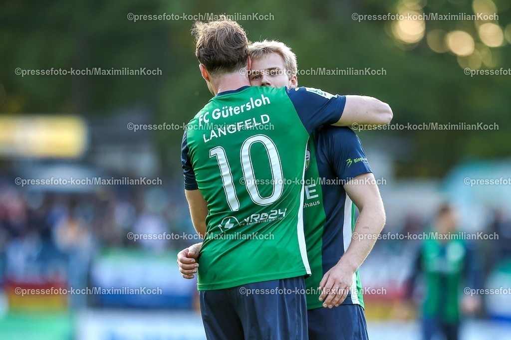 xKWIx08052601013 | 2026.05.08, xkwix, Fußball, Regionalliga West, FC Gütersloh -  VfL Bochum II, Heidewaldstadion (Ohlendorf Stadion im Heidewald), 33.Spieltag, Saison 2025 / 2026: Tor zum 1:0 durch Len Wilkesmann (FC Gütersloh #15) der Jubelt mit Julius Langfeld (FC Gütersloh #10) Arm in Arm DFB regulations prohibit any use of photographs as image sequences and or quasi-video. Photo: xKamilxWilkowskixPressefotoKochx