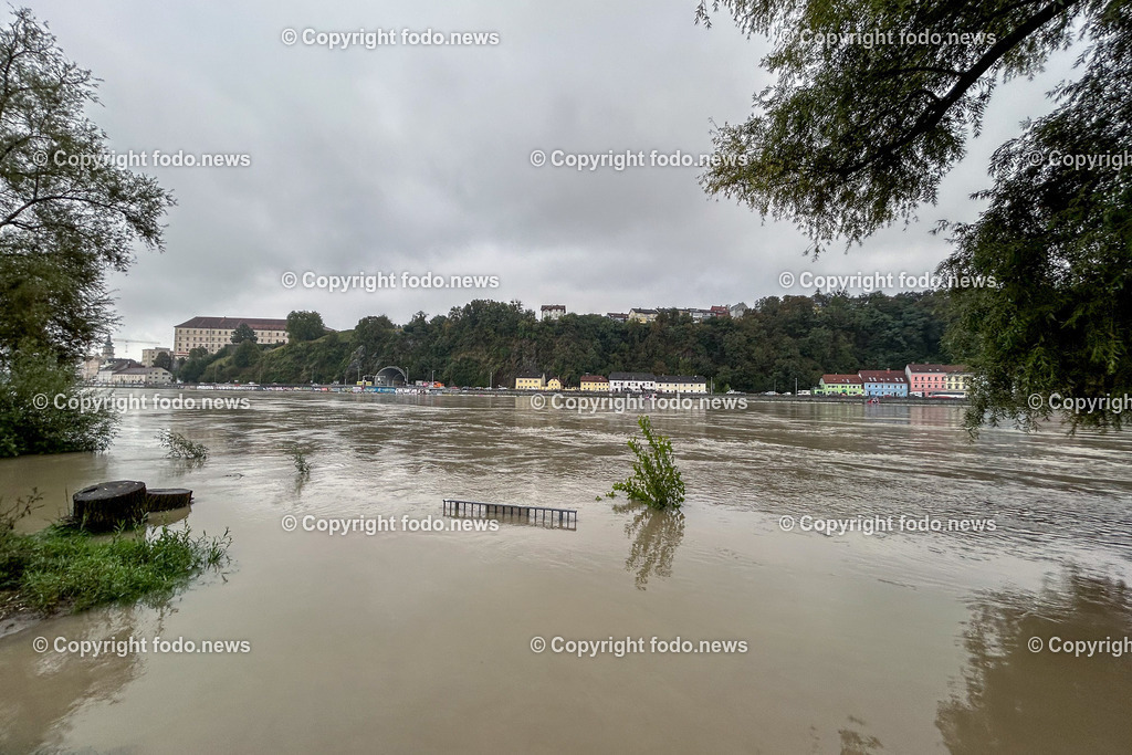 Linz_ Urfahr_ Hochwasser_ 17.09.2024-24 | 17.09.2024, Linz, AUT, Urfahr, Hochwasser, im Bild Hochwasser, Hochwasserschutz Donaulaende Linz Urfahr, Donau, Linzer Strasse, Ueberflutung