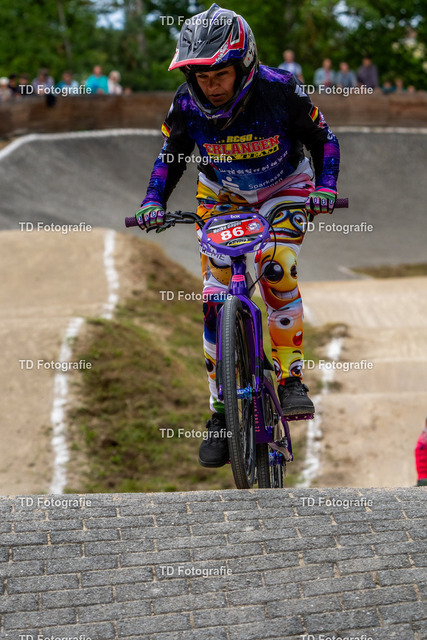 BayBMX2026-06415 | Fotogalerie von Thomas Dettweiler mit Eventbildern und lizenzfreien Fotos. Perfekt als Wandbild, für Büro, Website oder private Nutzung. - Realisiert mit Pictrs.com