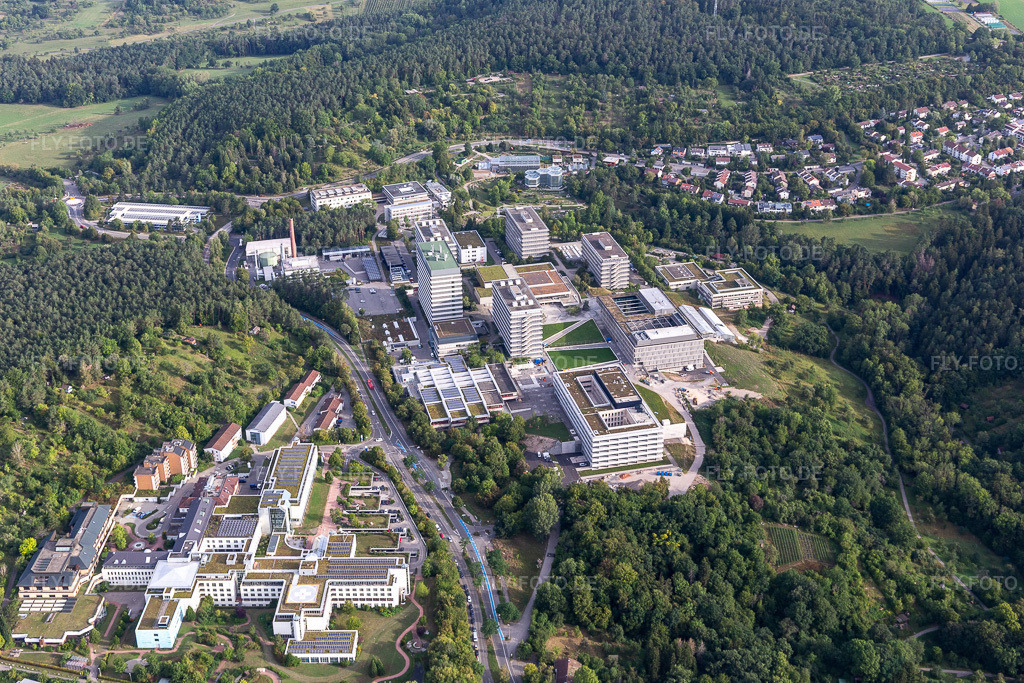 Luftbild: Uni Tübingen in Tübingen im Bundesland Baden-Württemberg in Deutschland. Foto: IMG_008505.jpg vom 27.08.2020 durch Werner Riehm/FLY-FOTO.de