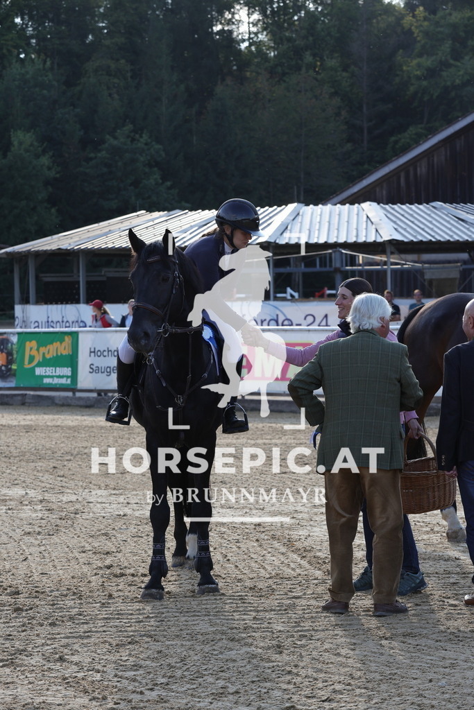 0P6A8345 | Willkommen bei Brunnmayr - Design & Fotografie – Ihrem Spezialisten für Reitturniere und Pferdeveranstaltungen in Oberösterreich, Salzburg und Bayern! Seit über 17 Jahren sind wir leidenschaftlich dabei.