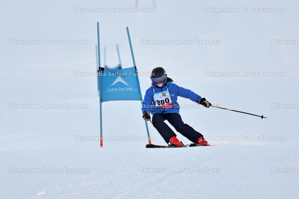 SRF_25.12.2025_0251 | Skirennfotos,Serfaus,Fiss,Ladis,Kinderskirennen,Winter,Tirol,Oberland,skirace,SFL,feelfree,weil wir's genießen,ski,Ski,skifahren,Sonnenplateau, - Realisiert mit Pictrs.com