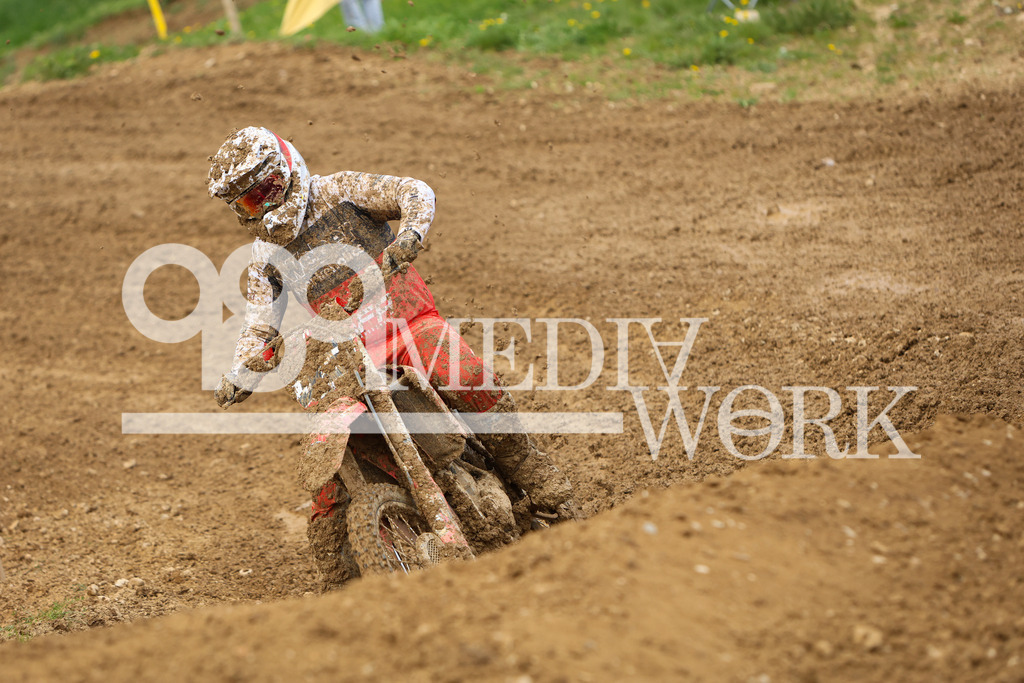 5E6A0062 | 989 MEDIAWORK