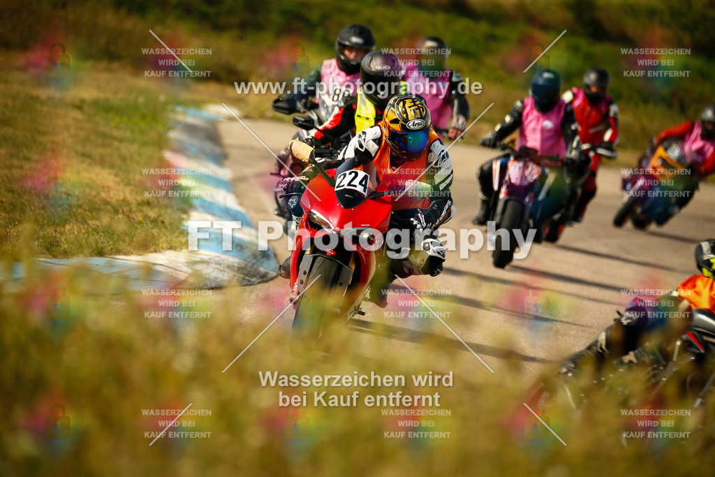 _MOT6599 | Hier findet Ihr Bilder von Touristenfahrten auf der Nürburgring Nordschleife oder von anderen Veranstaltungen die ich besucht habe. Viel Spass beim Durch Schauen 