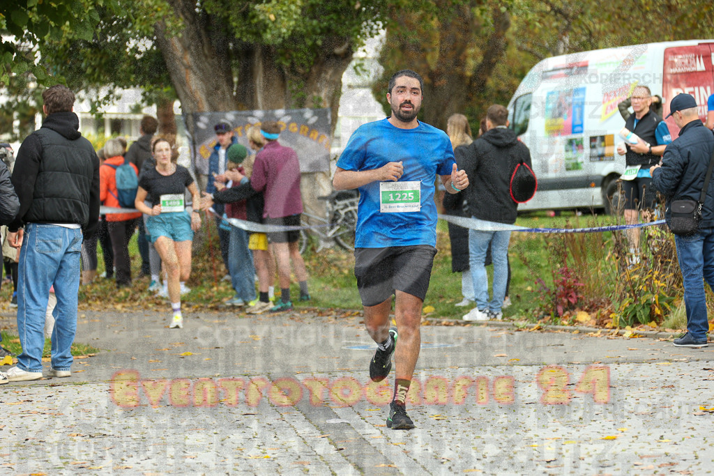 241020_1113_EX1_1481 | Sportfotografie im Rhein-Sieg Kreis, Köln, Bonn, NRW, Rheinland Pfalz, Hessen, etc. Unser Tätigkeitsfeld umfasst den Laufsport vom Volkslauf über den Marathon, Duathlon, Triathon bis zum Ultralauf wie Kölnpfad Ultra oder Schindertrail.