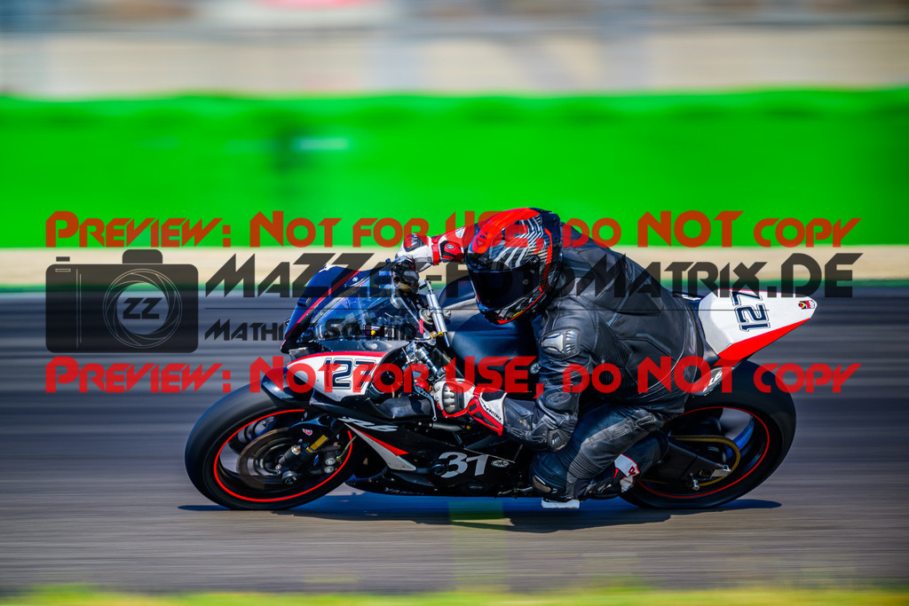 MaZZes_Fotomatrix_20250816_6007705_5908 | WEISS