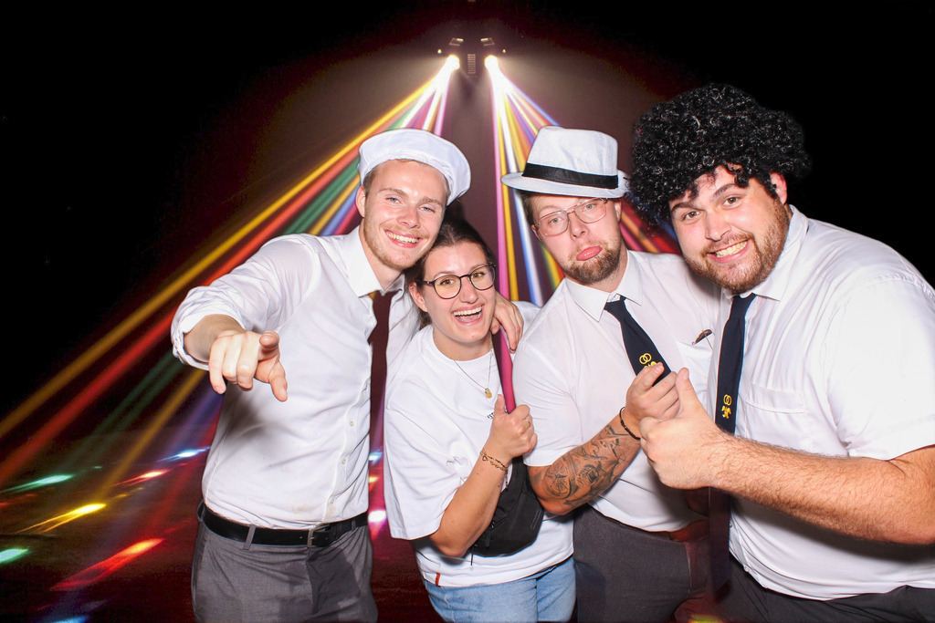 top-top.de-250628-045 | Foto, Video, Fotografie, Videografie, Fotobox, DJ, Discjockey, Musik, Musikbox, Veranstaltung, Photobooth, Amazon, Ebay, Buchtipp, Bestseller, Autor, Verlag, Buch, Wesel, Hamminkeln, NRW, Dinslaken, Rees, Drohne, Hochzeit, Party, Fotobox, Wesel, Fotograf