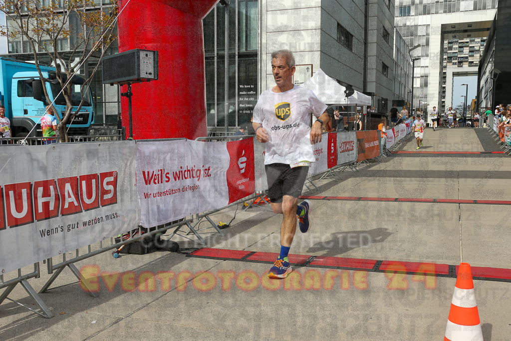 250920_1327_EX1_4662 | Sportfotografie im Rhein-Sieg Kreis, Köln, Bonn, NRW, Rheinland Pfalz, Hessen, etc. Unser Tätigkeitsfeld umfasst den Laufsport vom Volkslauf über den Marathon, Duathlon, Triathon bis zum Ultralauf wie Kölnpfad Ultra oder Schindertrail.