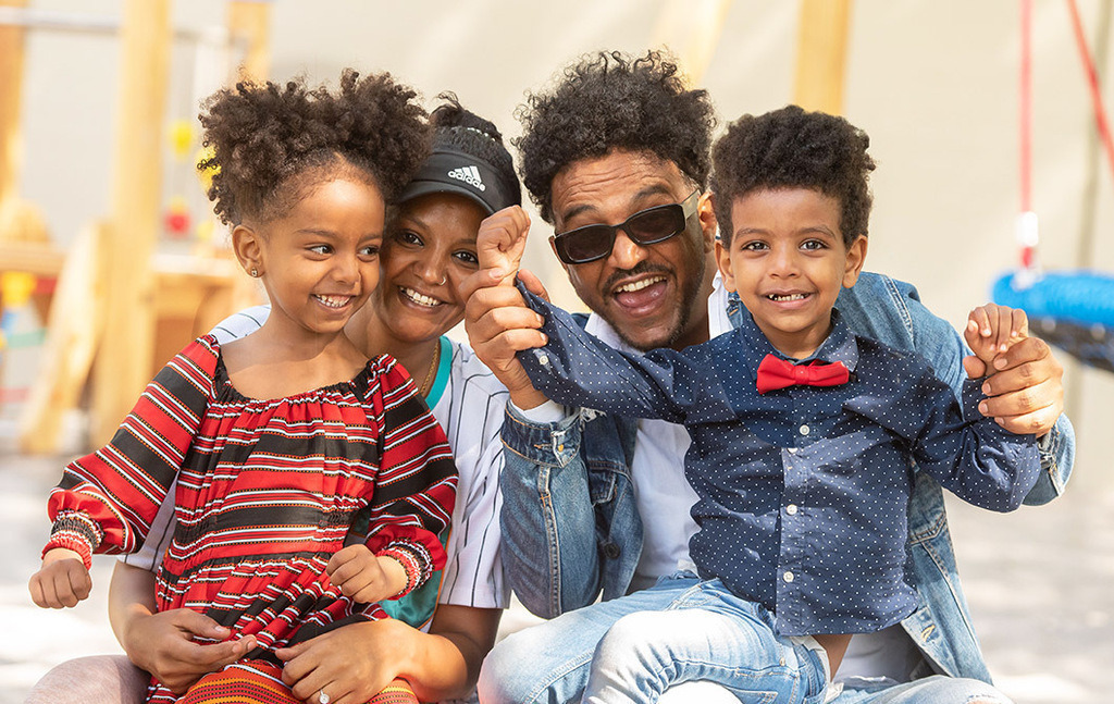 Galerie-Familie (31) | Mein Name ist Arkadius. Ich fotografiere Ihre Hochzeit in Frankfurt und im Umkreis von 200 km. Als Fotograf bin ich noch bekannt im Bereich Business- und Modefotografie.