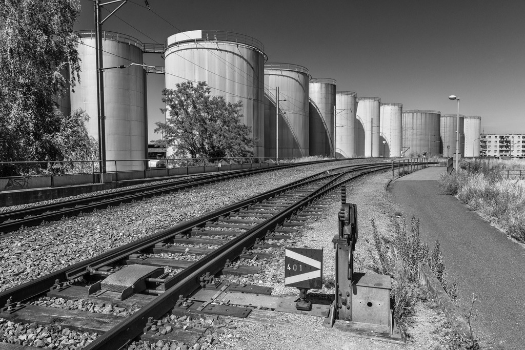 Ehemaliges Tanklager | Das Tanklager beim Rheinhafen wurde zurückgebaut. - Realisiert mit Pictrs.com