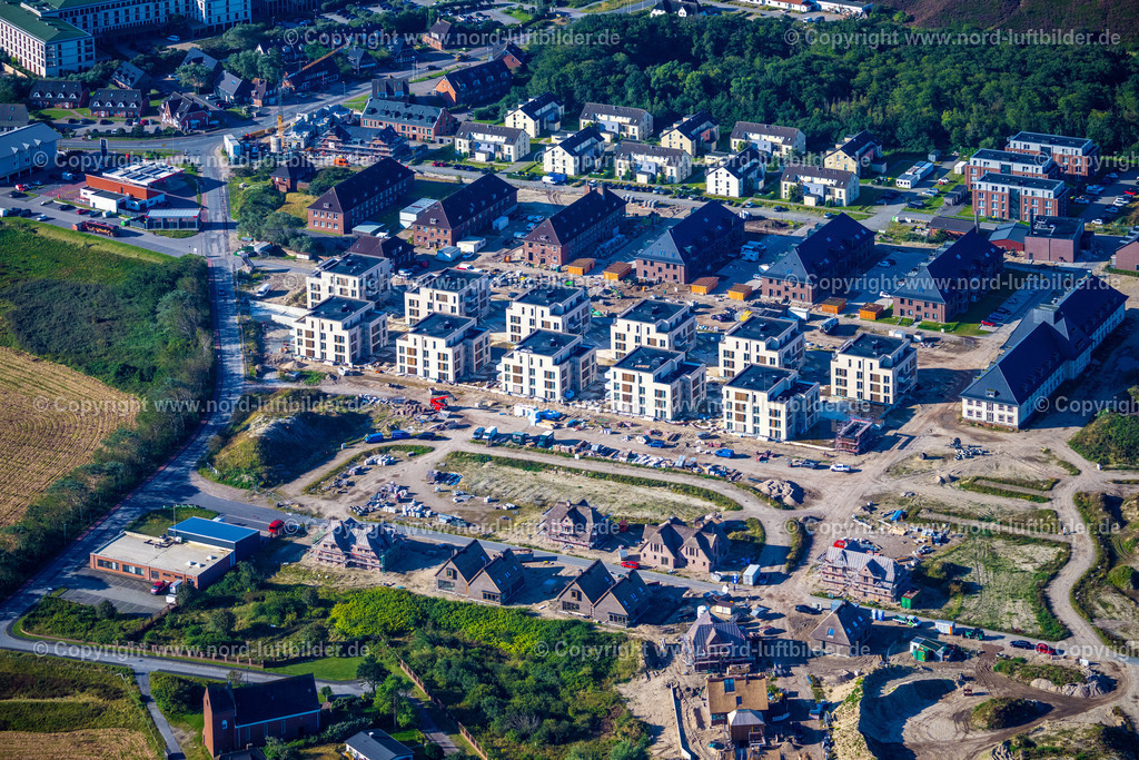 Sylt_List_Dünenpark_Baustelle_ELS_2661280824 | LIST 28.08.2024 Baustelle zur Sanierung und zum Umbau des Gebäudekomplex der ehemaligen Militär- Kaserne " List Dünenpark " an der Straße Querdünenpfad in List auf der Insel Sylt im Bundesland Schleswig-Holstein, Deutschland. // Construction site for the renovation and reconstruction of the building complex of the former military barracks " List Duenenpark " on street Querduenenpfad in List on the island of Sylt in the state Schleswig-Holstein, Germany. Foto: Martin Elsen