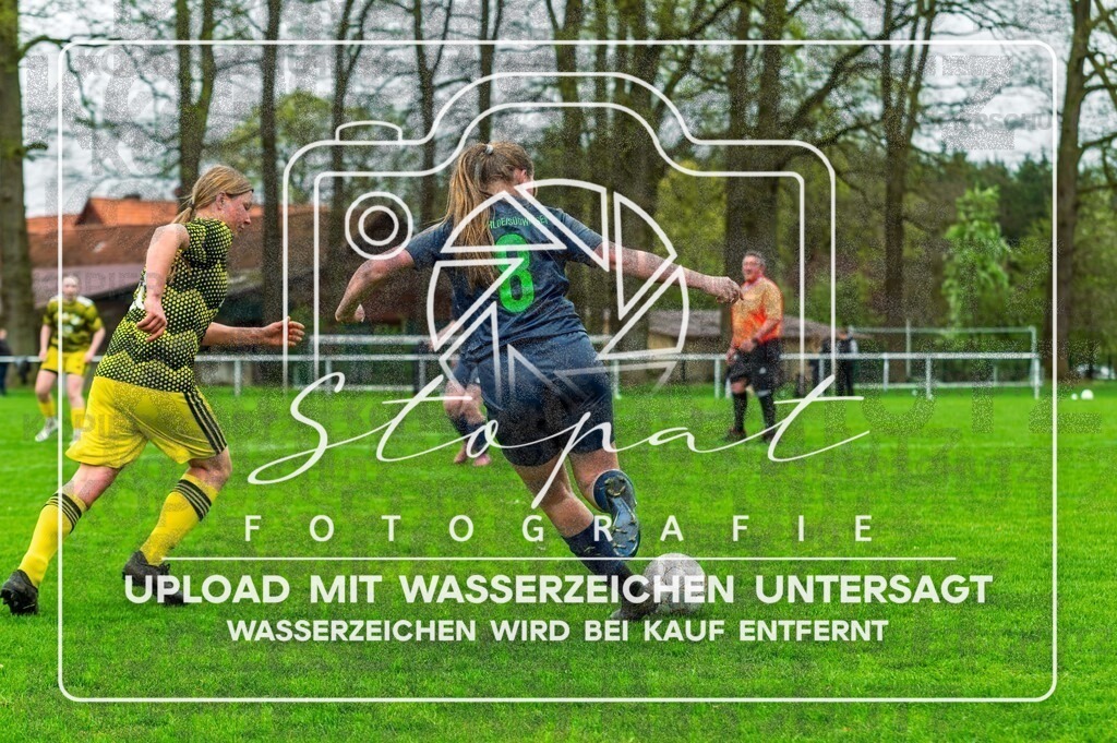 DZC_0266-Verbessert-RR | Kaya Marie Pilot (SG Wohlde/Sudwinsen 1 #08) beim Damen Kreispokal Halbfinale HK/CE zwischen SG Fulde und SG Wohlde/Sudwinsen im Fulder Zentralstadion, Fulde (Simon Paul Stopat) - Realisiert mit Pictrs.com