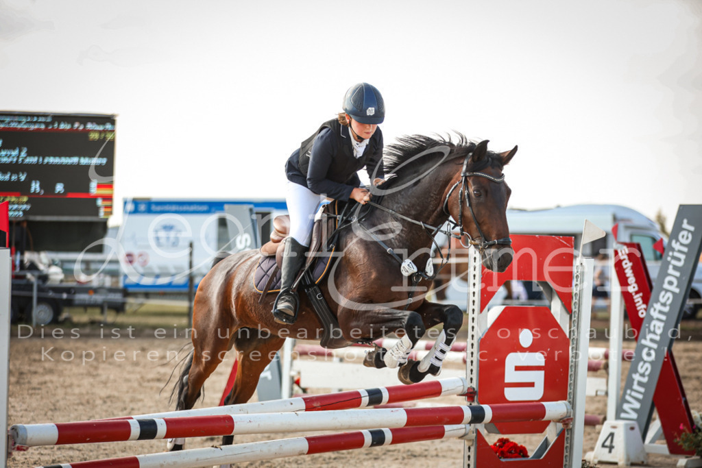 01.FrSpE00300 | Leoni Ertmer Photography - Realisiert mit Pictrs.com