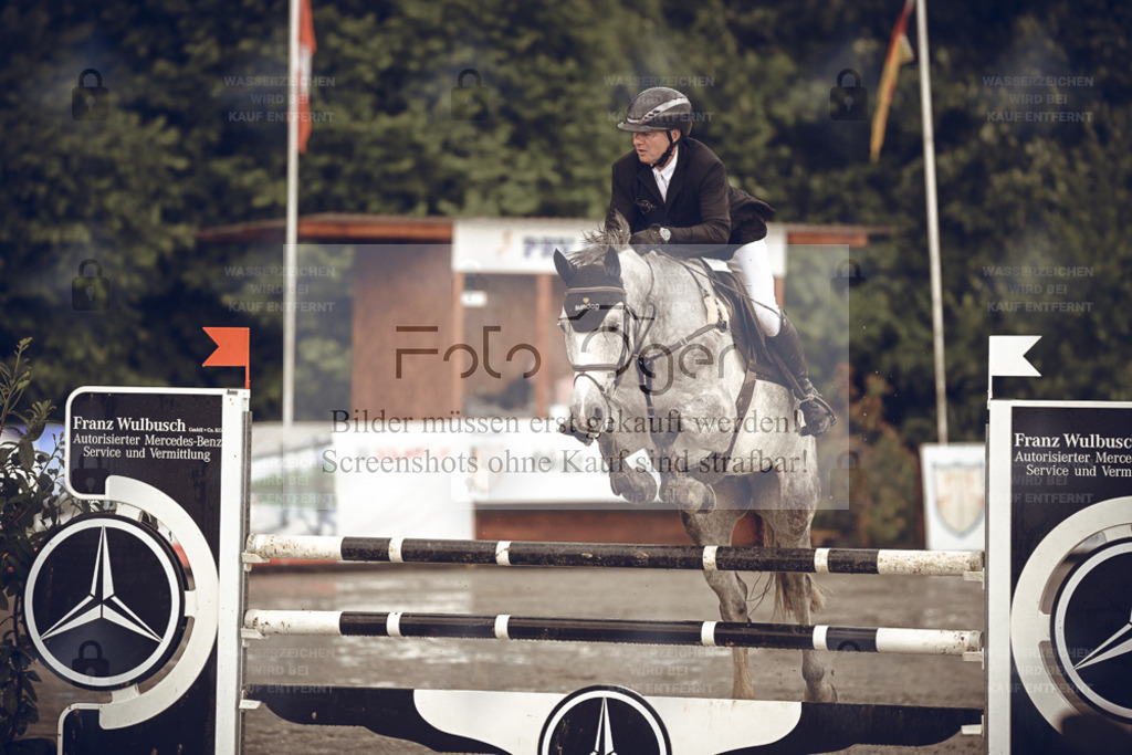 20240531-DOS_7698 | Entdecke hochwertige Reitturnierfotos von Foto Oger. Professionell, emotional und authentisch – jetzt Lieblingsmomente im Shop bestellen. - Realisiert mit Pictrs.com