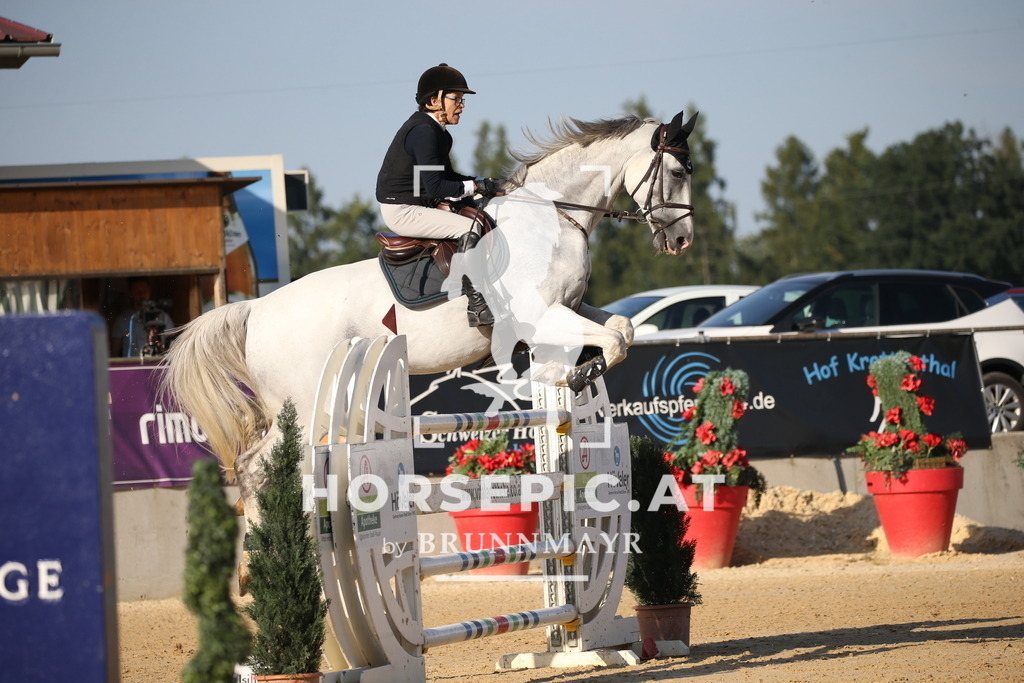 DL2Q5522 | Willkommen bei Brunnmayr - Design & Fotografie – Ihrem Spezialisten für Reitturniere und Pferdeveranstaltungen in Oberösterreich, Salzburg und Bayern! Seit über 17 Jahren sind wir leidenschaftlich dabei.