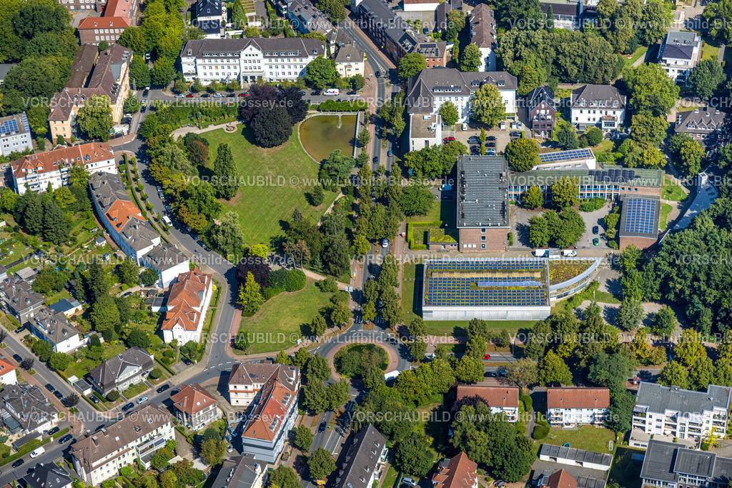 Gladbeck250800095 | Luftbild, Riesener Gymnasium und Sporthalle am Jovyplatz, kreativAmt und Amtsgericht, Gladbeck, Ruhrgebiet, Nordrhein-Westfalen, Deutschland