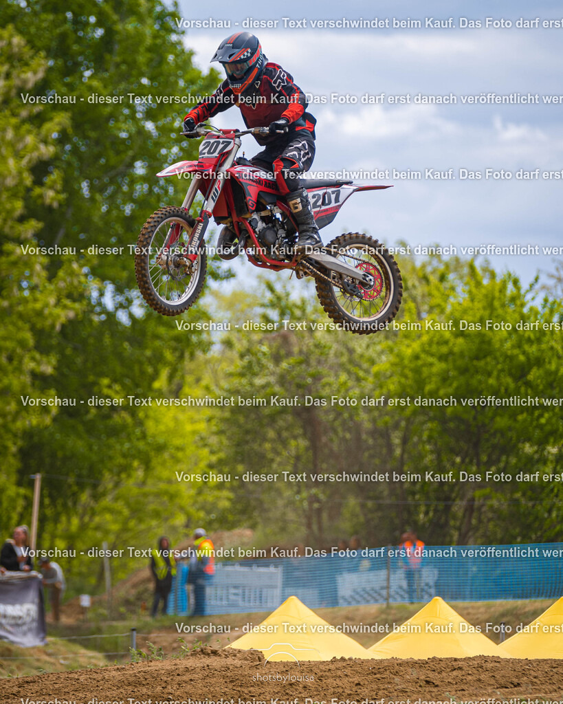05_17_GroßGlienicke_clubsport-0582 | Sportfotografin aus Berlin-Brandenburg mit Fokus auf Motocross. Ich halte deine sportliche Leistung und echte Emotionen auf und neben der Strecke professionell fest. Entdecke die Fotos von deinem Rennen und bestelle sie direkt hier im Shop.