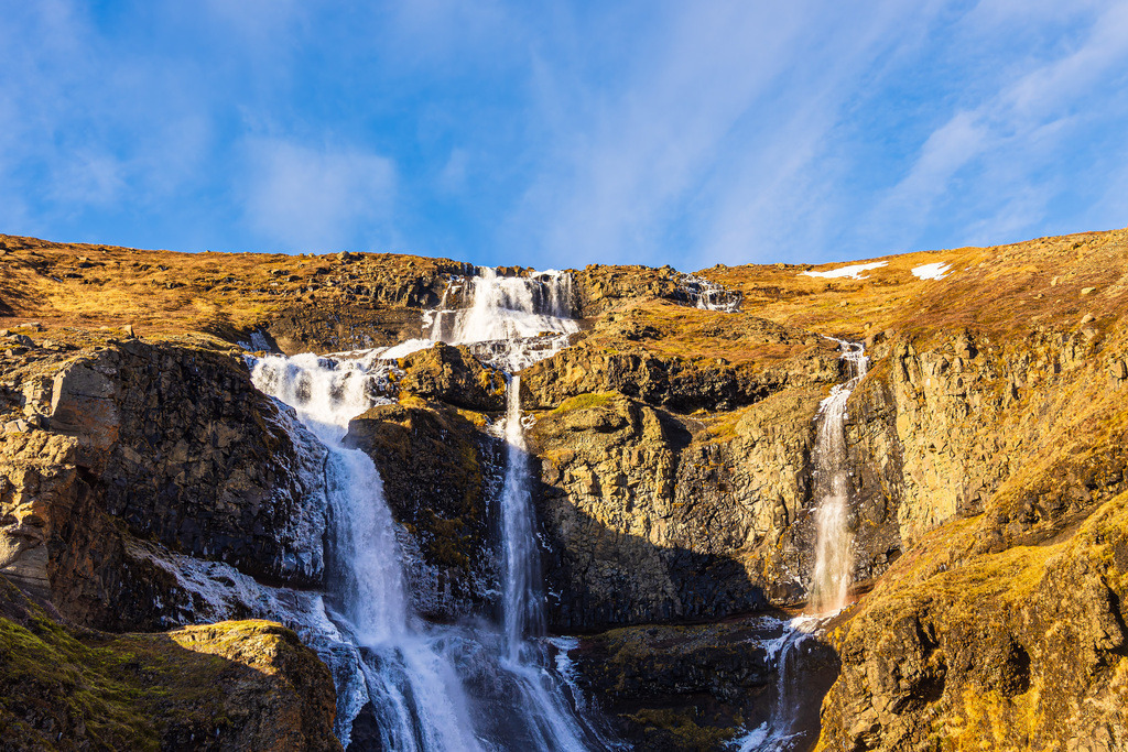 Blick auf den Wasserfall Rjúkandafoss im Osten von Island | Blick auf den Wasserfall Rjúkandafoss im Osten von Island.