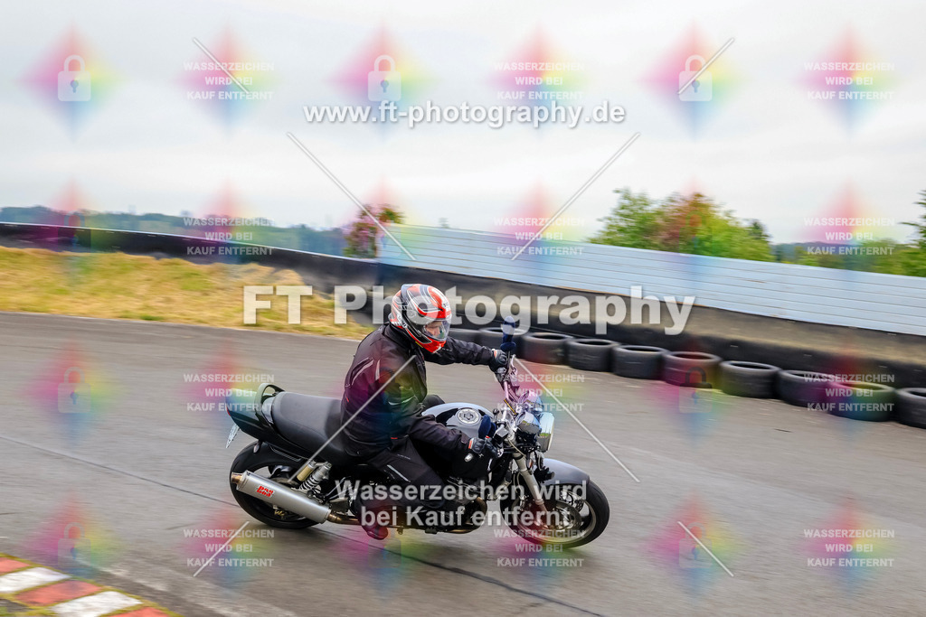 OBK-5887 | Hier findet Ihr Bilder von Touristenfahrten auf der Nürburgring Nordschleife oder von anderen Veranstaltungen die ich besucht habe. Viel Spass beim Durch Schauen 