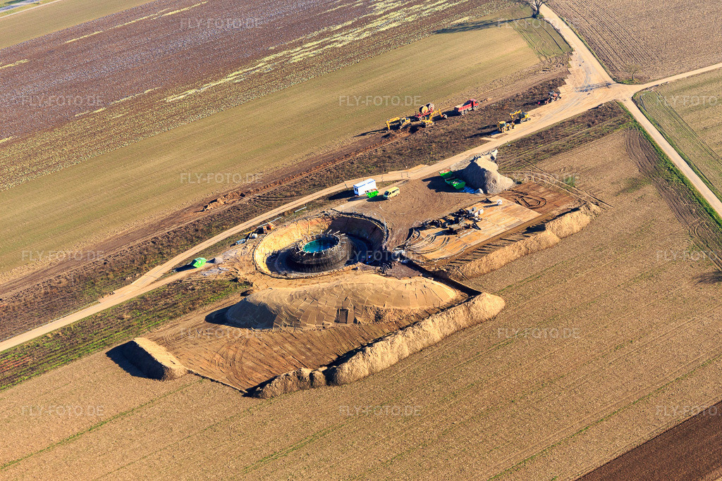 Luftbild: Baustelle Windrad Fundament in Hatzenbühl im Bundesland Rheinland-Pfalz in Deutschland. Foto: IMG_095902.jpg vom 03.12.2016 durch Werner Riehm/FLY-FOTO.de
