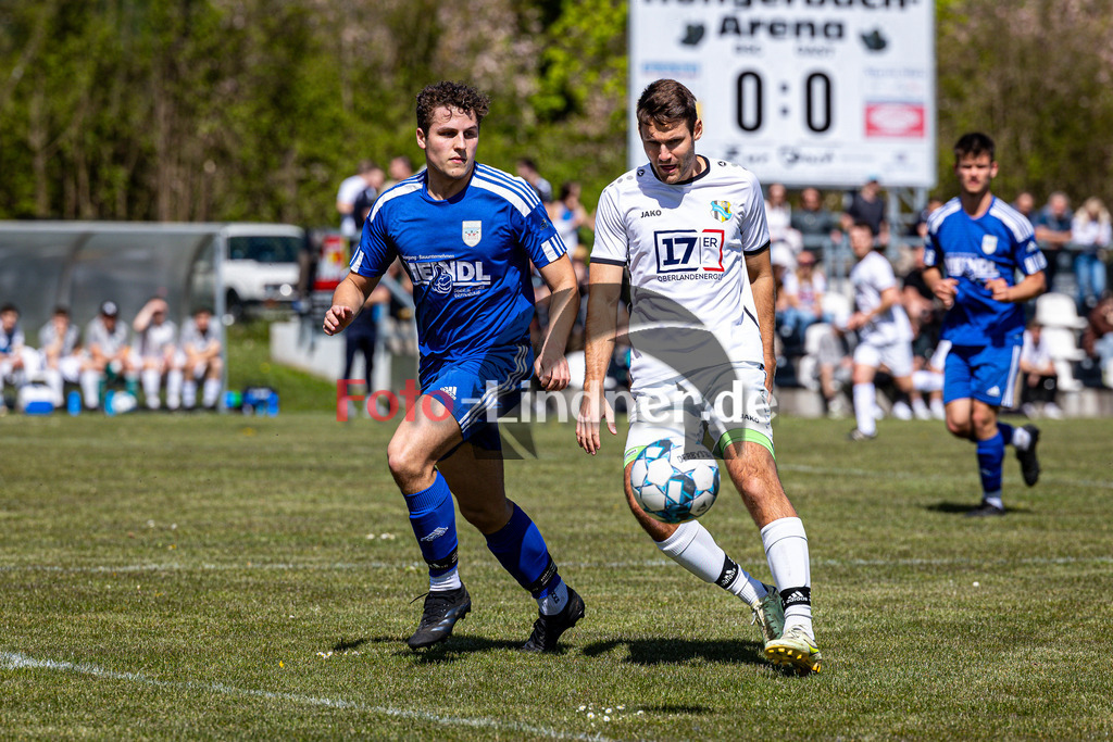 SG Hungerbach vs SV Eurasburg-Beuerberg | Meisterrunde Kreisklasse Gruppe C, SG Hungerbach vs SV Eurasburg-Beuerberg, 20240427,
Duell zwischen Simon STRASSER (SGH 11) und Fabian KREUZIG (SVEB 2),
2024-04-27 in Oberhasuen (Sportplatz Oberhasuen)
2 Fabian KREUZIG (SVEB 2), 11 Simon STRASSER (SGH 11)
Copyright: WolfgangxLindner www.foto-lindner.de
