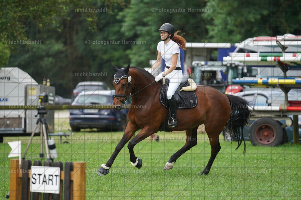 20240706-FAH06376 | Grafing Turnierfotos, Reitverein Ebersberg, Turnierfotografen Bayern, reitsportbilder, Pferdefotograf, reitsportfotograf, Sportbilder, Reitsportfotografie, Fotoagentur Herrmann, Turnierfotograf