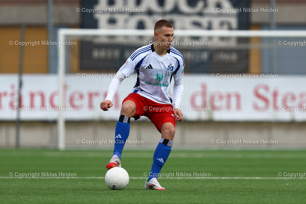NH_HamburgerSVU21_1FCPhönixLübeck_RegionalligaNord_01032025 | #2 Luis Seifert (Hamburger SV U21)Fußball I Herren I Regionalliga Nord I Saison 2024-2025 I 24. Spieltag I Hamburger SV U21 - 1. FC Phönix Lübeck I 01.03.2025 I Stadion Hoheluft