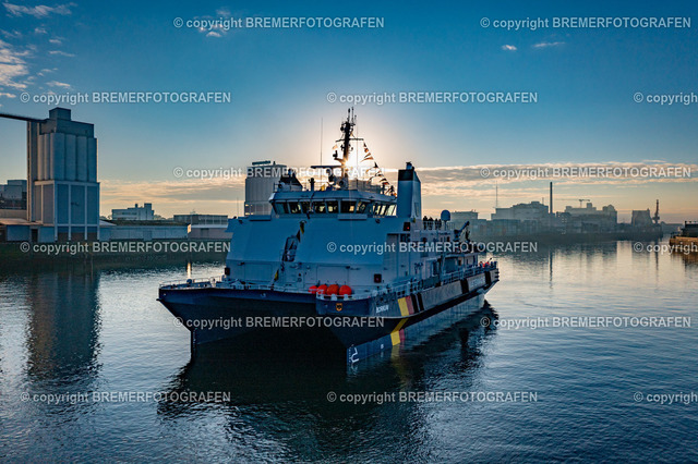 DJI_0138 | 30.09.2022 Drohnenaufnahmen Dt. Schifffahrtstag 2022 Bremen Wendebecken / Weser