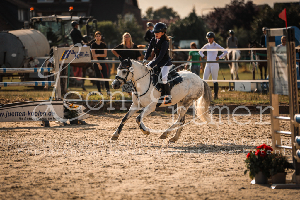 01.FrSpE00337 | Leoni Ertmer Photography - Realisiert mit Pictrs.com