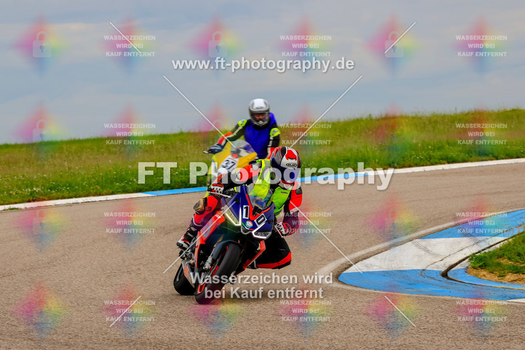 MotoTeam-2293 | Hier findet Ihr Bilder von Touristenfahrten auf der Nürburgring Nordschleife oder von anderen Veranstaltungen die ich besucht habe. Viel Spass beim Durch Schauen 