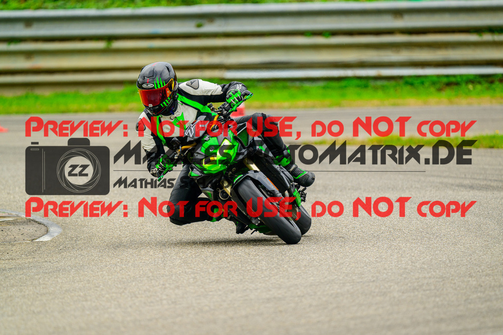 MaZZes_Fotomatrix_20241002_6007705_8873 | GELB