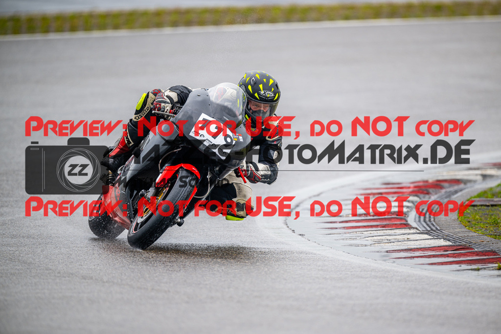 MaZZes_Fotomatrix_240518_6007705_3229 | Fotograf Mathias Schmid
Sportfotograf,
Eventfotograf,
Hochzeitsfotograf,
Portraitfotograf