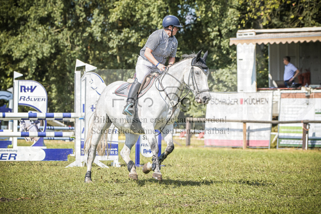 DOS_0037 | Entdecke hochwertige Reitturnierfotos von Foto Oger. Professionell, emotional und authentisch – jetzt Lieblingsmomente im Shop bestellen.Deutschlandweite Turnierfotografie. - Realisiert mit Pictrs.com