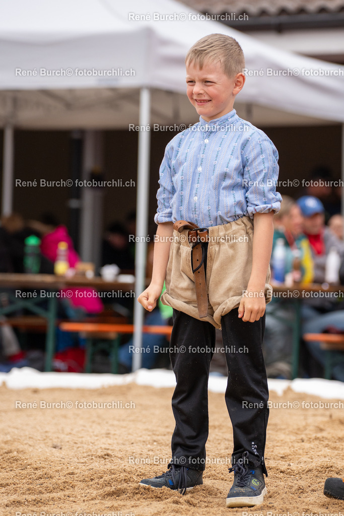 BUR05575 | René Burch leidenschaftlicher Fotograf aus Kerns in Obwalden.  Hier finden sie Sport, Landschaft und Natur Fotografie.
 - Realisiert mit Pictrs.com