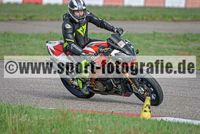 spof8840 | Professionelle Fotos von Sportveranstaltungen, aber auch Hochzeiten und anderen Events. - Realisiert mit Pictrs.com