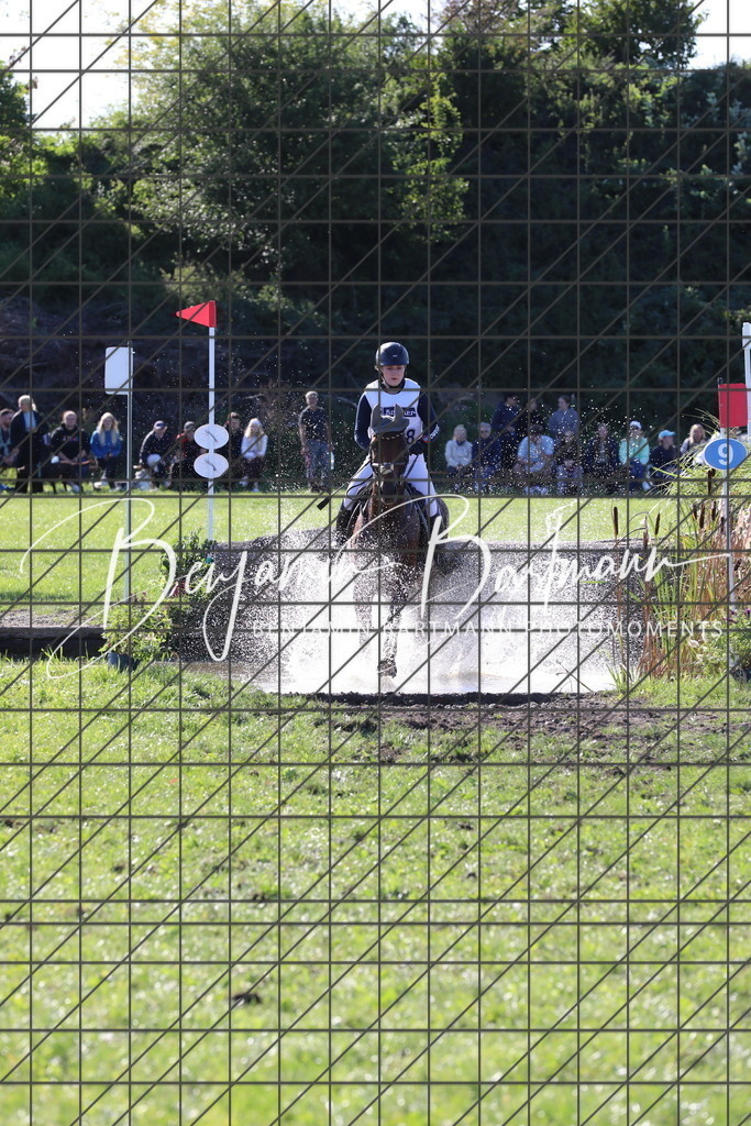 AZ2A0901 | Benjamin Bartmann Photomoments