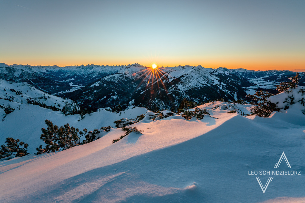 Fotografie_Leo_Schindzielorz_AT_Winter_Tirol_Hahnenkamm_20220205_A7R00863_org | Atmosphärische Landschaftsbilder & Drohnenaufnahmen aus dem Allgäu, Tirol, Südtirol & der Schweiz – ideal für Leinwanddrucke & zur stilvollen Raumgestaltung. - Realisiert mit Pictrs.com