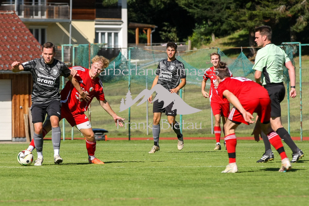 993T2032 | Medien- Sport- Entertainmentfotos