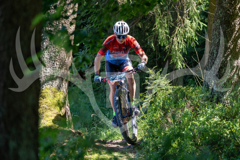 _DSC6015 | Fotogalerie der Treibjagd im Dunkelwald - Dein MTB Etappenrennen im Erzgebirge - Realisiert mit Pictrs.com