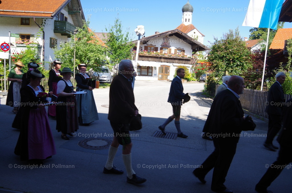 IMGP5229 | fotografiert von Axel PollmannLeonhardi Wallfahrt Benediktbeuern und Murnau, Fronleichnam, Fasching, Landschaft im Loisachtal und Benediktbeuern  - Realisiert mit Pictrs.com