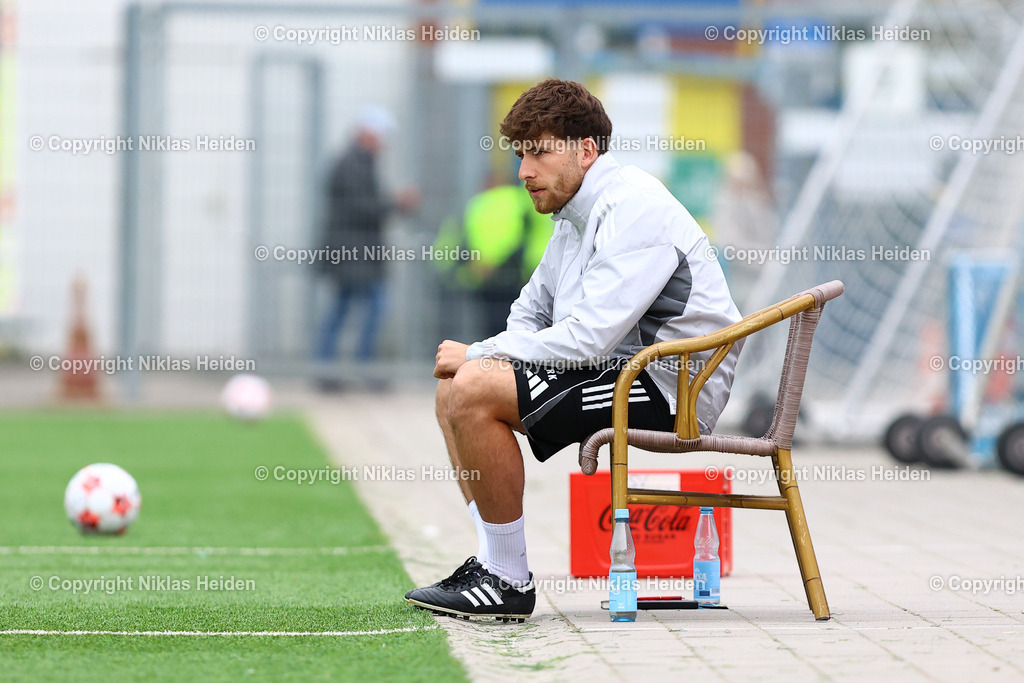 NH_HamburgerSVU21_KickersEmden_RegionalligaNord_19042026 | Rio Koch (Co-Trainer, Hamburger SV U21)Fußball I Herren I Regionalliga Nord I Saison 2025-2026 I 30. Spieltag I Hamburger SV U21 - Kickers Emden I 19.04..2026 I Stadion Hoheluft