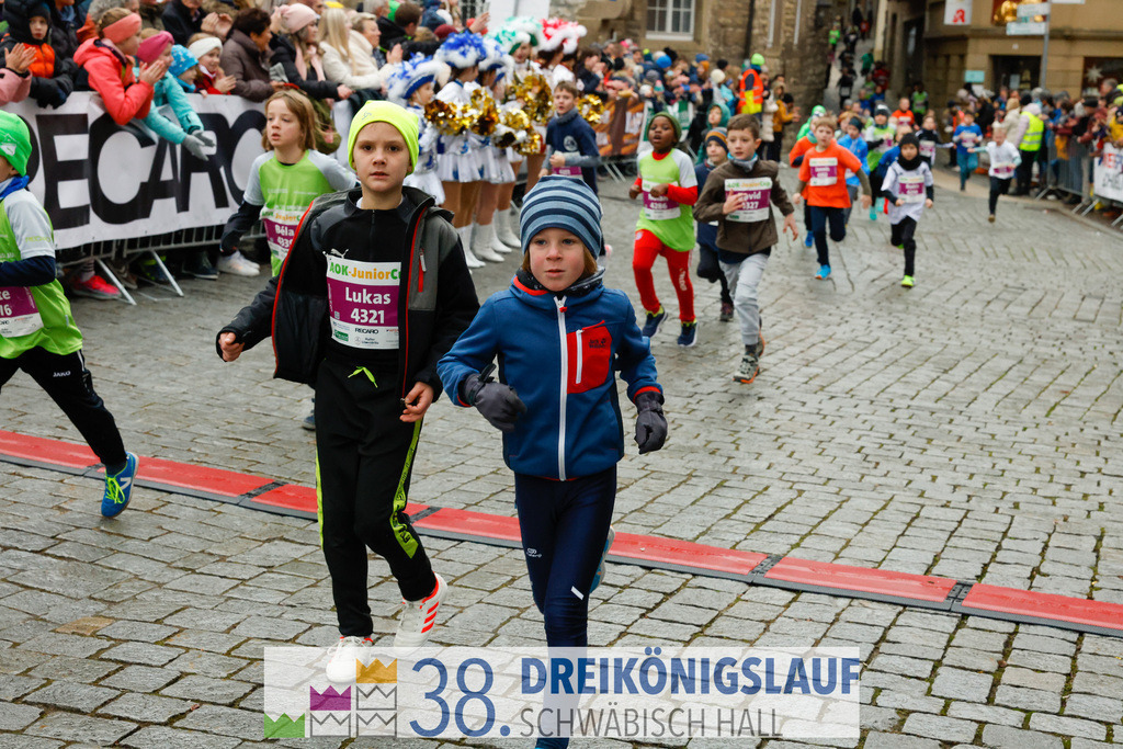 400m AOK Junior Cup | 3 Koenigslauf 2024 400m AOK Junior Cup - Realisiert mit Pictrs.com