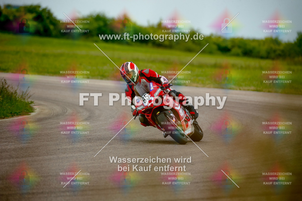 _MOT2575 | Hier findet Ihr Bilder von Touristenfahrten auf der Nürburgring Nordschleife oder von anderen Veranstaltungen die ich besucht habe. Viel Spass beim Durch Schauen 