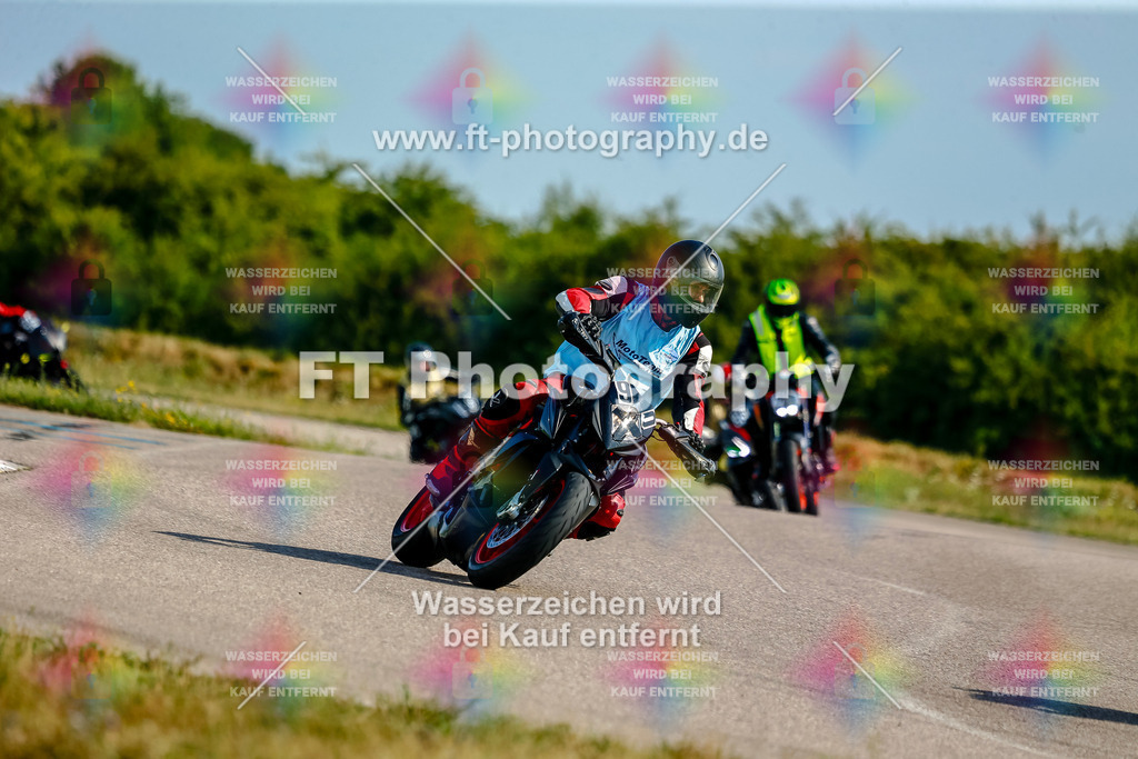 Chambley Juli-0520 | Hier findet Ihr Bilder von Touristenfahrten auf der Nürburgring Nordschleife oder von anderen Veranstaltungen die ich besucht habe. Viel Spass beim Durch Schauen 