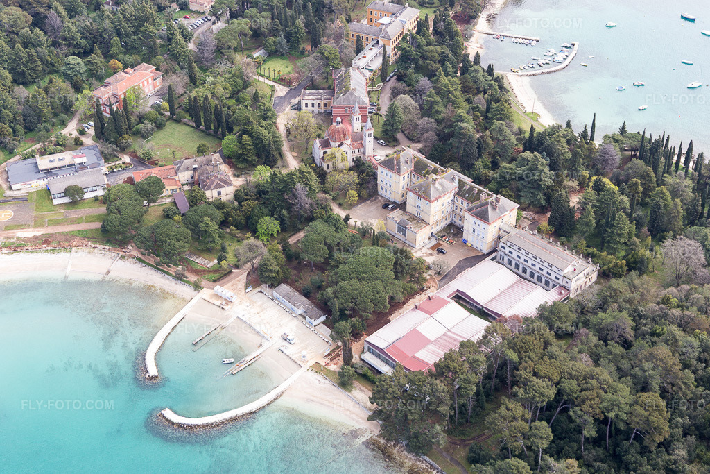 Aerial view: View of the town in Rovinj in the state Gespanschaft Istrien, Croatia. – Photo: IMG_105965.jpg taken on 04/13/2018 by Werner Riehm/FLY-FOTO.com – Resolution of the original: 5472 x 3648 px