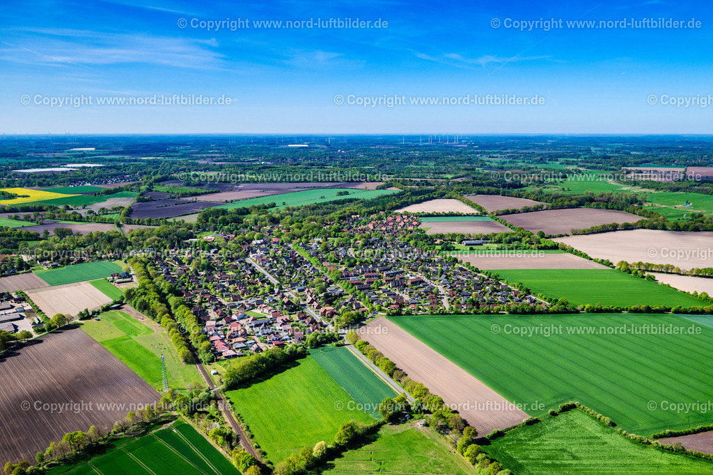 Stade_Hagen_ELS_3191010525 | STADE 01.05.2025 Siedlungsgebiet und Infrastruktur Hagen in Stade im Bundesland Niedersachsen, Deutschland. Weiterführende Informationen bei: Landkreis Stade,  STADE Marketing und Tourismus GmbH. // The district Hagen in Stade in the state Lower Saxony, Germany. Further information at: Landkreis Stade,  STADE Marketing und Tourismus GmbH. Foto: Martin Elsen