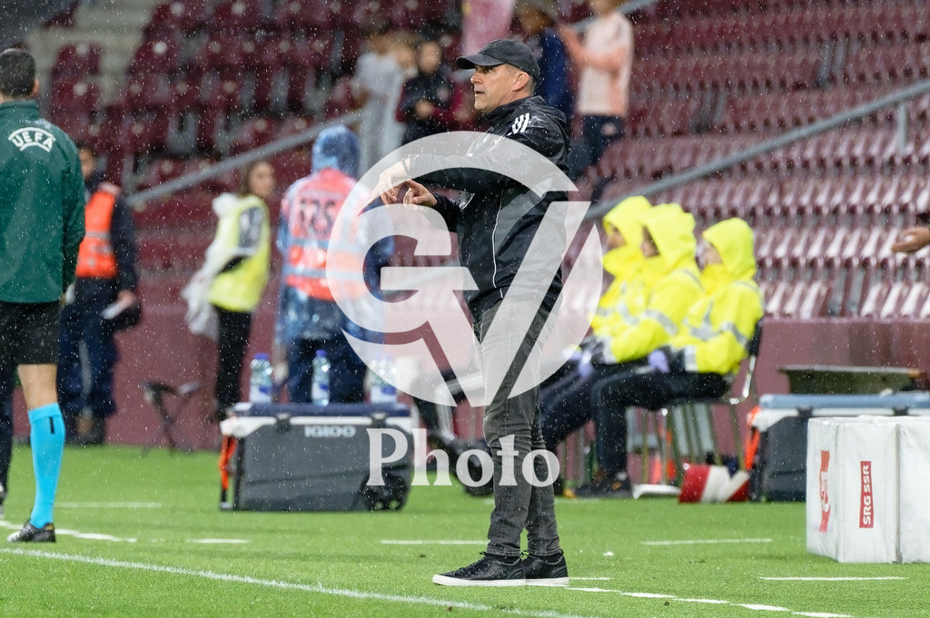 UEFA Conference League Play-offs 2nd leg - Servette FC v FC Shakhtar Donetsk | Jocelyn Gourvennec (Coach Servette FC) asks for extra time during the UEFA Conference League Play-offs 2nd leg match between Servette FC and FC Shakhtar Donetsk at Stade de Geneve in Geneva, Switzerland