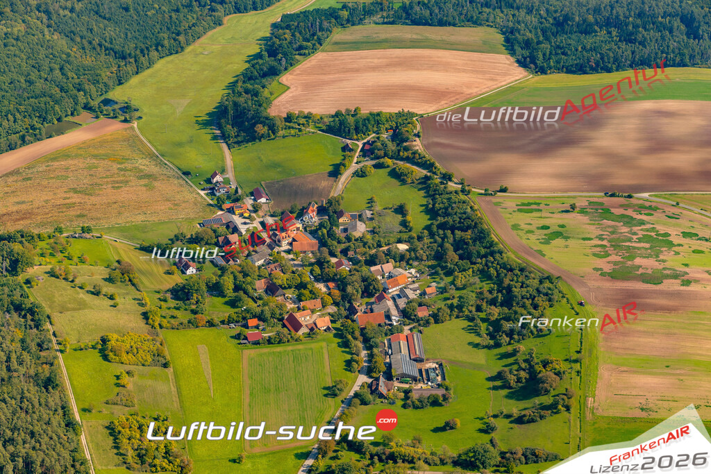 Luftaufnahme von Limbach Obernzenn Bild- Das Luftbild wurde 2025 vom UL-Flugzeug heraus erstellt ( keine Drohne ) - Hochauflösende Luftaufnahme -Nicht vergleichbar mit Google Maps oder Satelittenbilder- Die Geschenkidee !Mit Lizenz und Bildrechte bestellbar